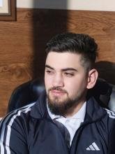 انا من اربيل، أعزب، 25 سنة هنا من أجل البحث عن شريك لتحقيق علاقة تعارف تعرف عليّ أكثر من خلال بروفايلي، فربّ صدفة خير من ألف ميعاد.