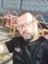 انا من وجدة - أنكاد، مطلق، 41 سنة هنا من أجل البحث عن شريك لتحقيق زواج عادي تعرف عليّ أكثر من خلال بروفايلي، فربّ صدفة خير من ألف ميعاد.