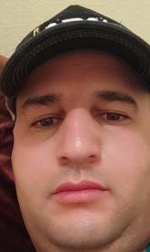 انا من الفنيدق، أعزب، 43 سنة هنا من أجل البحث عن شريك لتحقيق زواج عادي تعرف عليّ أكثر من خلال بروفايلي، فربّ صدفة خير من ألف ميعاد.