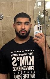 أنا لمدة الحالية طالب في هندسة في مونتريال و مصمم على العودة إلى السعودية بعد خلاصة الدراسة ان شاء الله، أنا ملتزم، أخشى الله و ابحث عن الزوجة الصالة لكي...