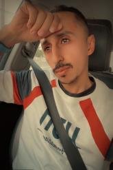 انا من مشهد، متزوج، 39 سنة هنا من أجل البحث عن شريك لتحقيق علاقة تعارف تعرف عليّ أكثر من خلال بروفايلي، فربّ صدفة خير من ألف ميعاد.