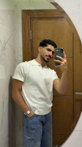 انا شخص طموح واحب الحياه اتمنى دائما ان يكون لدي يوم مميز مثلي تماما واحب الجميع شخص حنون وعاطفي جدآ ولا احب ان اضر الغير واتمنى ان يكون لدي ابناء...