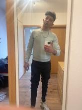 انا من شمال الراين وستفاليا، أعزب، 26 سنة هنا من أجل البحث عن شريك لتحقيق زواج عادي تعرف عليّ أكثر من خلال بروفايلي، فربّ صدفة خير من ألف ميعاد.