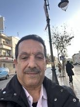 انا من طنجة، مطلق، 52 سنة هنا من أجل البحث عن شريك لتحقيق علاقة تعارف تعرف عليّ أكثر من خلال بروفايلي، فربّ صدفة خير من ألف ميعاد.