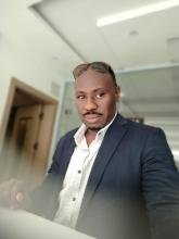 انا من الرياض، أعزب، 40 سنة هنا من أجل البحث عن شريك لتحقيق زواج عادي تعرف عليّ أكثر من خلال بروفايلي، فربّ صدفة خير من ألف ميعاد.