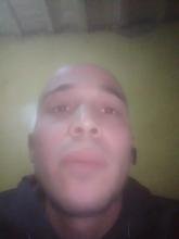 انا من ابو كبير، أعزب، 35 سنة هنا من أجل البحث عن شريك لتحقيق زواج عادي تعرف عليّ أكثر من خلال بروفايلي، فربّ صدفة خير من ألف ميعاد.