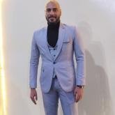 انا من القاهرة، أعزب، 31 سنة هنا من أجل البحث عن شريك لتحقيق زواج عادي تعرف عليّ أكثر من خلال بروفايلي، فربّ صدفة خير من ألف ميعاد.