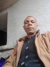 انا مطلق، 55 سنة هنا من أجل البحث عن شريك لتحقيق زواج عادي تعرف عليّ أكثر من خلال بروفايلي، فربّ صدفة خير من ألف ميعاد.