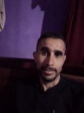 انا من عنابة‎، متزوج، 44 سنة هنا من أجل البحث عن شريك لتحقيق زواج عادي تعرف عليّ أكثر من خلال بروفايلي، فربّ صدفة خير من ألف ميعاد.