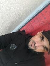 انا أعزب، 38 سنة هنا من أجل البحث عن شريك لتحقيق زواج عادي تعرف عليّ أكثر من خلال بروفايلي، فربّ صدفة خير من ألف ميعاد.