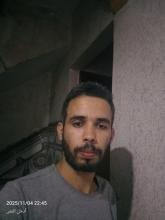 انا أعزب، 32 سنة هنا من أجل البحث عن شريك لتحقيق زواج عادي تعرف عليّ أكثر من خلال بروفايلي، فربّ صدفة خير من ألف ميعاد.