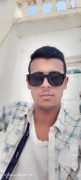 انا أعزب، 22 سنة هنا من أجل البحث عن شريك لتحقيق زواج عادي تعرف عليّ أكثر من خلال بروفايلي، فربّ صدفة خير من ألف ميعاد.