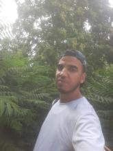 انا من فاس، أعزب، 34 سنة هنا من أجل البحث عن شريك لتحقيق زواج عادي تعرف عليّ أكثر من خلال بروفايلي، فربّ صدفة خير من ألف ميعاد.