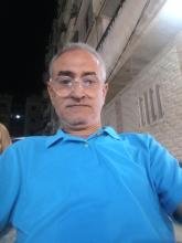 انا من مدينة القاهرة الجديدة، متزوج، 59 سنة هنا من أجل البحث عن شريك لتحقيق زواج متعدد تعرف عليّ أكثر من خلال بروفايلي، فربّ صدفة خير من ألف ميعاد.