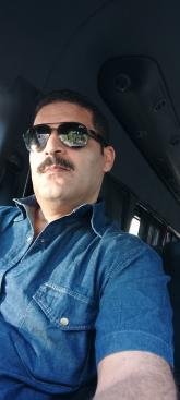 انا من وهران، أعزب، 41 سنة هنا من أجل البحث عن شريك لتحقيق علاقة تعارف تعرف عليّ أكثر من خلال بروفايلي، فربّ صدفة خير من ألف ميعاد.