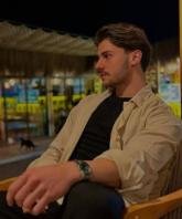 انا من محافظة حلب، أعزب، 24 سنة هنا من أجل البحث عن شريك لتحقيق علاقة تعارف تعرف عليّ أكثر من خلال بروفايلي، فربّ صدفة خير من ألف ميعاد.