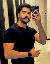 انا من مصر الجديدة، مطلق، 41 سنة هنا من أجل البحث عن شريك لتحقيق علاقة تعارف تعرف عليّ أكثر من خلال بروفايلي، فربّ صدفة خير من ألف ميعاد.