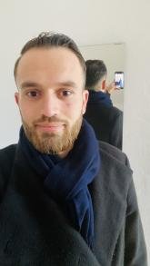 انا من دوسلدورف، أعزب، 26 سنة هنا من أجل البحث عن شريك لتحقيق علاقة تعارف تعرف عليّ أكثر من خلال بروفايلي، فربّ صدفة خير من ألف ميعاد.