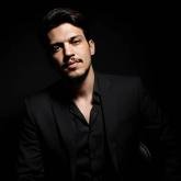 انا من محافظة دمشق‎، أعزب، 23 سنة هنا من أجل البحث عن شريك لتحقيق زواج عادي تعرف عليّ أكثر من خلال بروفايلي، فربّ صدفة خير من ألف ميعاد.