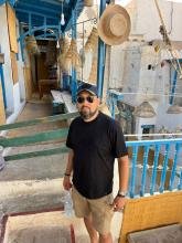 انا من لندن، متزوج، 39 سنة هنا من أجل البحث عن شريك لتحقيق زواج متعدد تعرف عليّ أكثر من خلال بروفايلي، فربّ صدفة خير من ألف ميعاد.