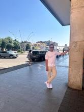 انا من بنها، مطلق، 40 سنة هنا من أجل البحث عن شريك لتحقيق زواج عادي تعرف عليّ أكثر من خلال بروفايلي، فربّ صدفة خير من ألف ميعاد.