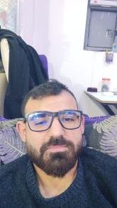 شاب أعزب (26 سنة) بسيط وطموح، هاوٍ لعالم الكمبيوتر والتقنية. أمتلك قلباً محباً للأطفال وخاصة الأيتام، وأؤمن بالرحمة والحنان. أبحث عن زوجة صالحة لنبدأ معاً حياة جديدة ومستقبلاً وردياً يسوده...