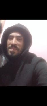 انا من محافظة الأقصر، أعزب، 35 سنة هنا من أجل البحث عن شريك لتحقيق تعارف وصداقة .