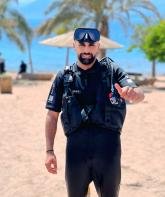 انا أعزب، 33 سنة هنا من أجل البحث عن شريك لتحقيق علاقة تعارف تعرف عليّ أكثر من خلال بروفايلي، فربّ صدفة خير من ألف ميعاد.
