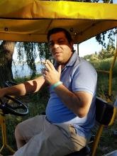 انا من أربيل محافظة، مطلق، 50 سنة هنا من أجل البحث عن شريك لتحقيق زواج عادي تعرف عليّ أكثر من خلال بروفايلي، فربّ صدفة خير من ألف ميعاد.