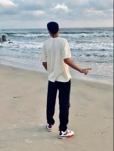 انا أعزب، 19 سنة هنا من أجل البحث عن شريك لتحقيق علاقة تعارف تعرف عليّ أكثر من خلال بروفايلي، فربّ صدفة خير من ألف ميعاد.