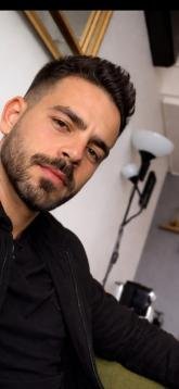 انا مطلق، 31 سنة هنا من أجل البحث عن شريك لتحقيق علاقة تعارف تعرف عليّ أكثر من خلال بروفايلي، فربّ صدفة خير من ألف ميعاد.