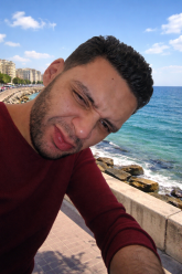 انا مطلق، 36 سنة هنا من أجل البحث عن شريك لتحقيق زواج عادي تعرف عليّ أكثر من خلال بروفايلي، فربّ صدفة خير من ألف ميعاد.