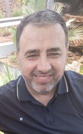 انا من الرياض، متزوج، 57 سنة هنا من أجل البحث عن شريك لتحقيق زواج عادي تعرف عليّ أكثر من خلال بروفايلي، فربّ صدفة خير من ألف ميعاد.