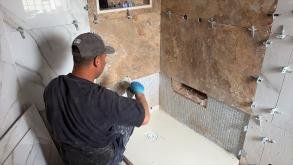 انا أعزب، 41 سنة هنا من أجل البحث عن شريك لتحقيق زواج عادي تعرف عليّ أكثر من خلال بروفايلي، فربّ صدفة خير من ألف ميعاد.
