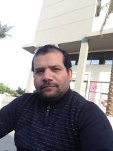 انا متزوج، 48 سنة هنا من أجل البحث عن شريك لتحقيق زواج متعدد تعرف عليّ أكثر من خلال بروفايلي، فربّ صدفة خير من ألف ميعاد.