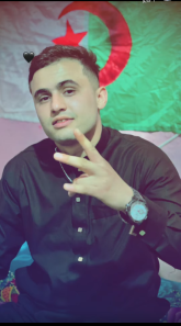 انا من ولاية الجزائر، أعزب، 27 سنة هنا من أجل البحث عن شريك لتحقيق علاقة تعارف تعرف عليّ أكثر من خلال بروفايلي، فربّ صدفة خير من ألف ميعاد.