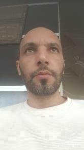 انا من مكناس، أعزب، 39 سنة هنا من أجل البحث عن شريك لتحقيق علاقة تعارف تعرف عليّ أكثر من خلال بروفايلي، فربّ صدفة خير من ألف ميعاد.