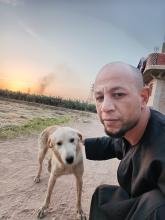 انا من القصير، متزوج، 40 سنة هنا من أجل البحث عن شريك لتحقيق زواج متعدد تعرف عليّ أكثر من خلال بروفايلي، فربّ صدفة خير من ألف ميعاد.