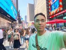 انا من نيويورك، أعزب، 26 سنة هنا من أجل البحث عن شريك لتحقيق علاقة تعارف تعرف عليّ أكثر من خلال بروفايلي، فربّ صدفة خير من ألف ميعاد.