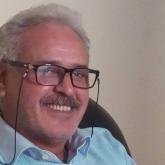 انا مطلق، 64 سنة هنا من أجل البحث عن شريك لتحقيق تعارف جاد .
