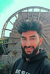 انا من محافظة حماه، أعزب، 21 سنة هنا من أجل البحث عن شريك لتحقيق المسيار .
