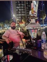 انا من اربيل، أعزب، 30 سنة هنا من أجل البحث عن شريك لتحقيق تعارف جاد .