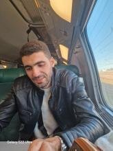 انا من طنجة، أعزب، 32 سنة هنا من أجل البحث عن شريك لتحقيق تعارف وصداقة .
