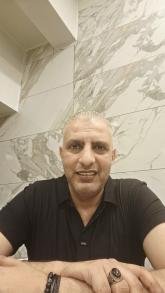 Je suis Divorcé, 47 ans, ici à la recherche d'un partenaire pour Relation amicale .
