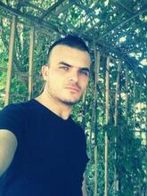 انا من tolga، أعزب، 38 سنة هنا من أجل البحث عن شريك لتحقيق علاقة تعارف تعرف عليّ أكثر من خلال بروفايلي، فربّ صدفة خير من ألف ميعاد.