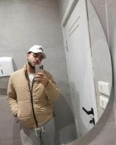 انا من مصر، أعزب، 20 سنة هنا من أجل البحث عن شريك لتحقيق تعارف وصداقة .