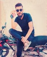 I am Single, 34 years, here looking for a partner for Serious relationship .
