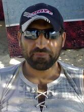 انا من فلسطين، مطلق، 46 سنة هنا من أجل البحث عن شريك لتحقيق علاقة تعارف تعرف عليّ أكثر من خلال بروفايلي، فربّ صدفة خير من ألف ميعاد.