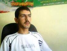 انا من على منجلى، أعزب، 44 سنة هنا من أجل البحث عن شريك لتحقيق زواج عادي تعرف عليّ أكثر من خلال بروفايلي، فربّ صدفة خير من ألف ميعاد.
