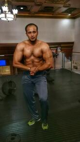 انا أعزب، 42 سنة هنا من أجل البحث عن شريك لتحقيق 0 تعرف عليّ أكثر من خلال بروفايلي، فربّ صدفة خير من ألف ميعاد.